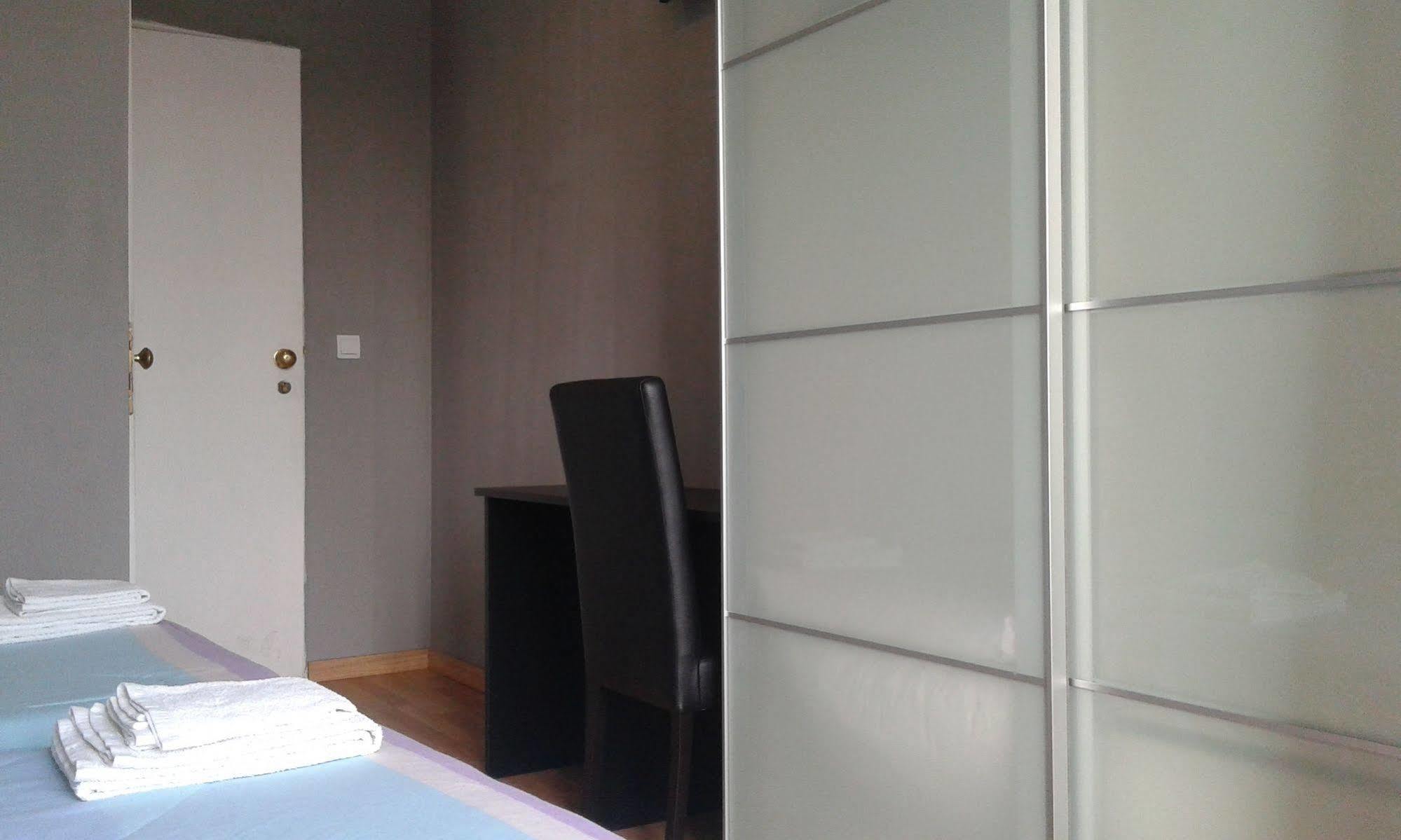 Pensao Beira Minho Hotel Lisbon Luaran gambar